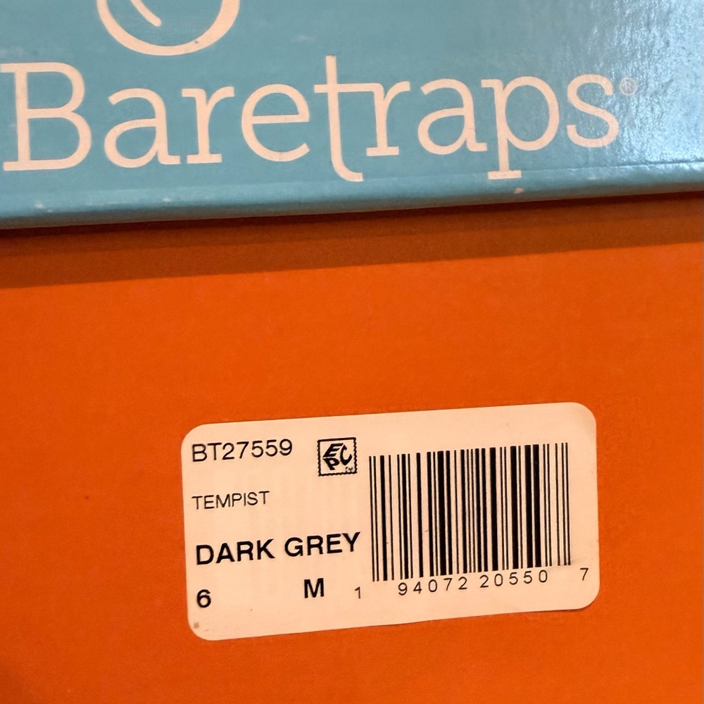 BareTraps Grey Knee High Boots Riding Stack Heel Tempist 6 NWT Faux Leather New - Picture 2 of 14